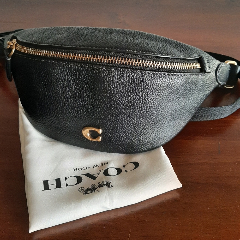 Coach Essential Belt Bag